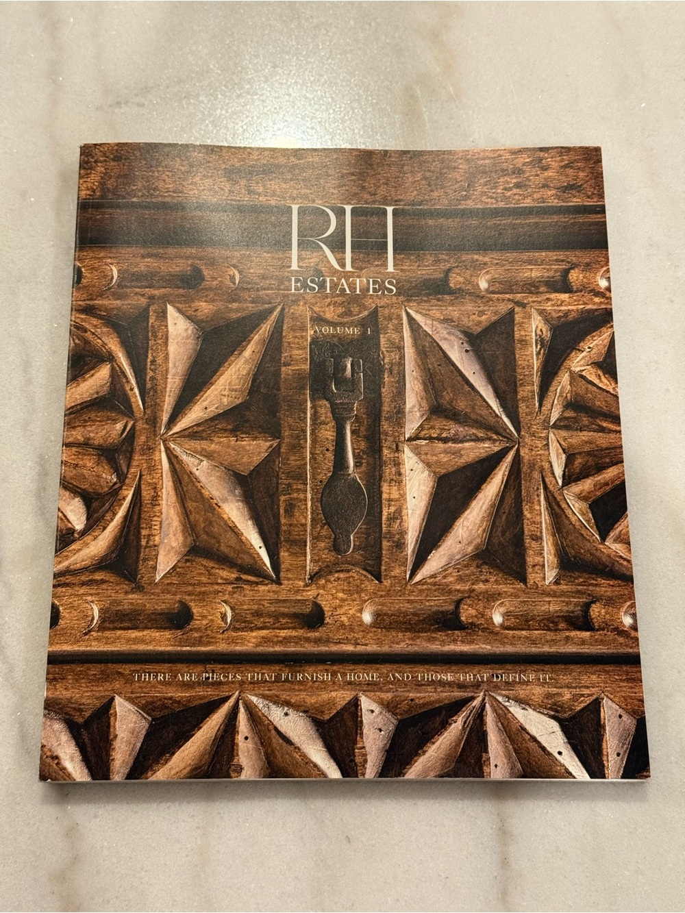 RH Restoration Hardware Magazine - Estates Volume